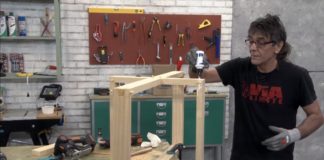 Estructura de mesa con ruedas